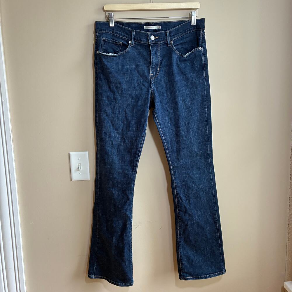 Levi's classic bootcut straight style medium wash blue jeans women's size 12